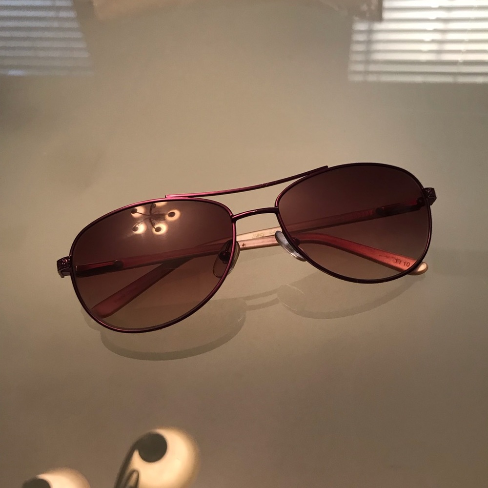 Vera Bradley sunglass